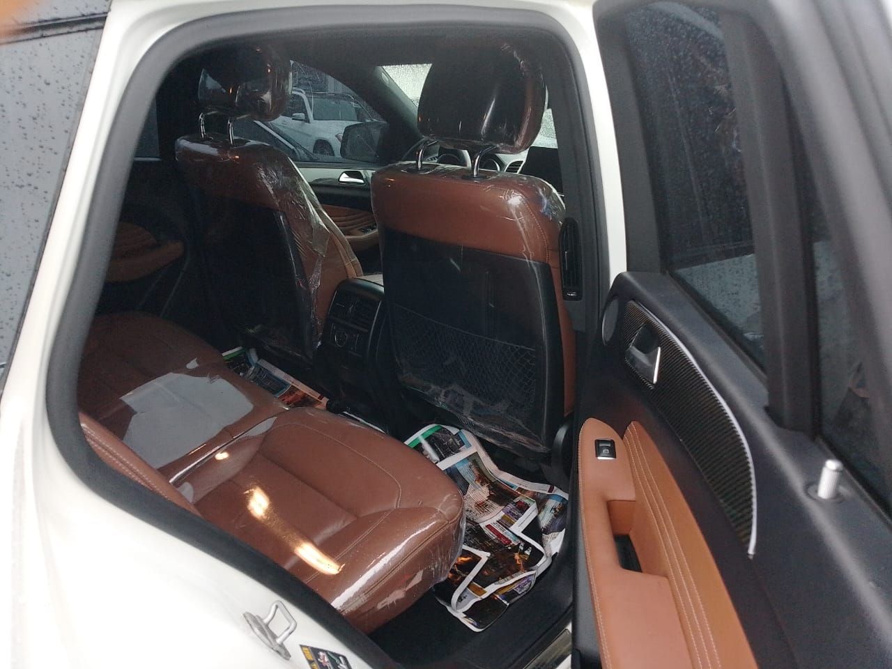 Vehicle - Image 6