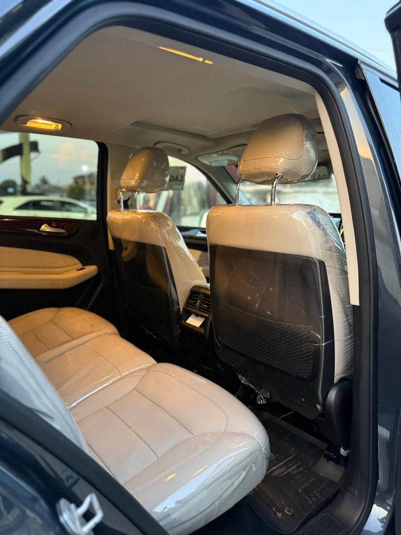 Vehicle - Image 5