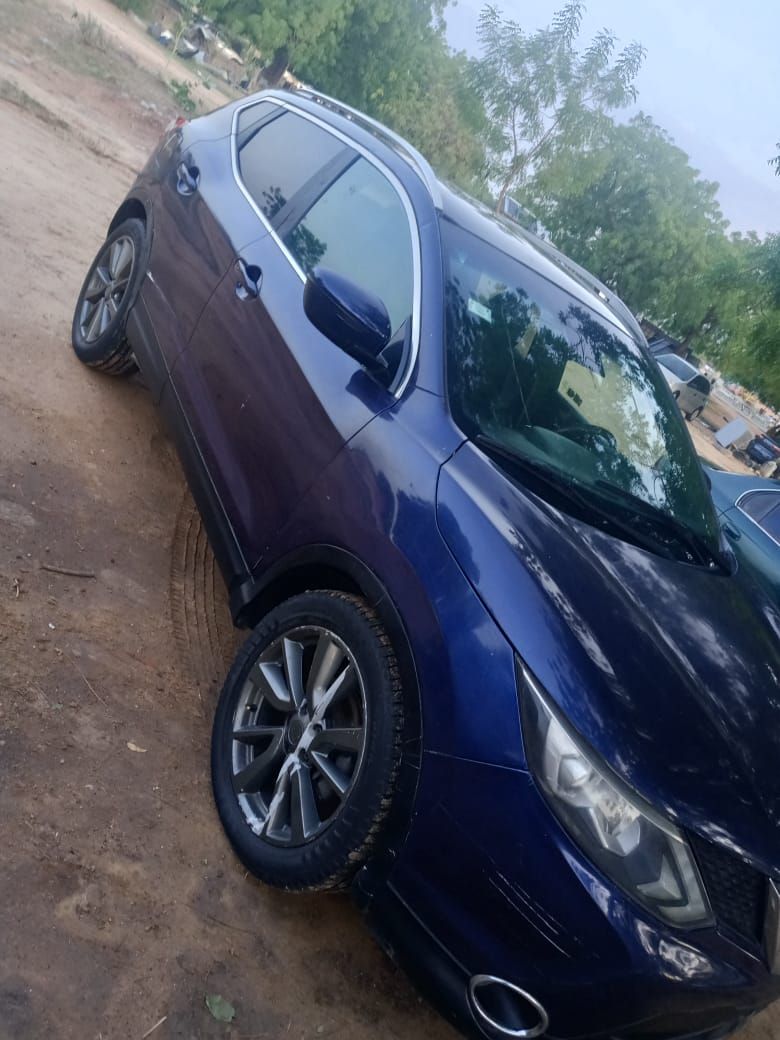 Vehicle - Image 7
