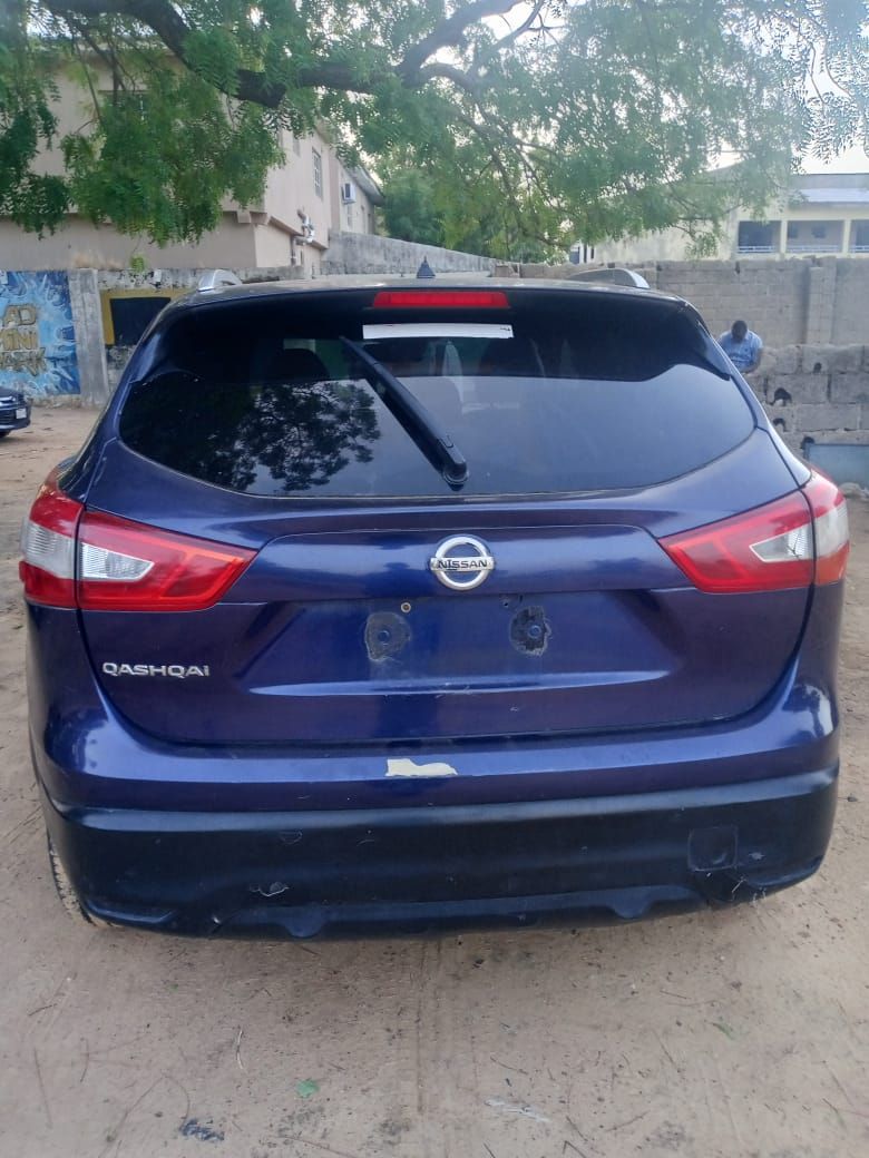 Vehicle - Image 3