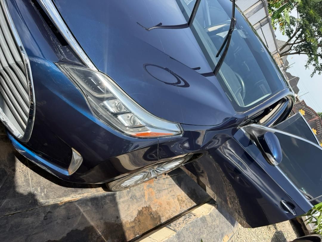Vehicle - Image 3