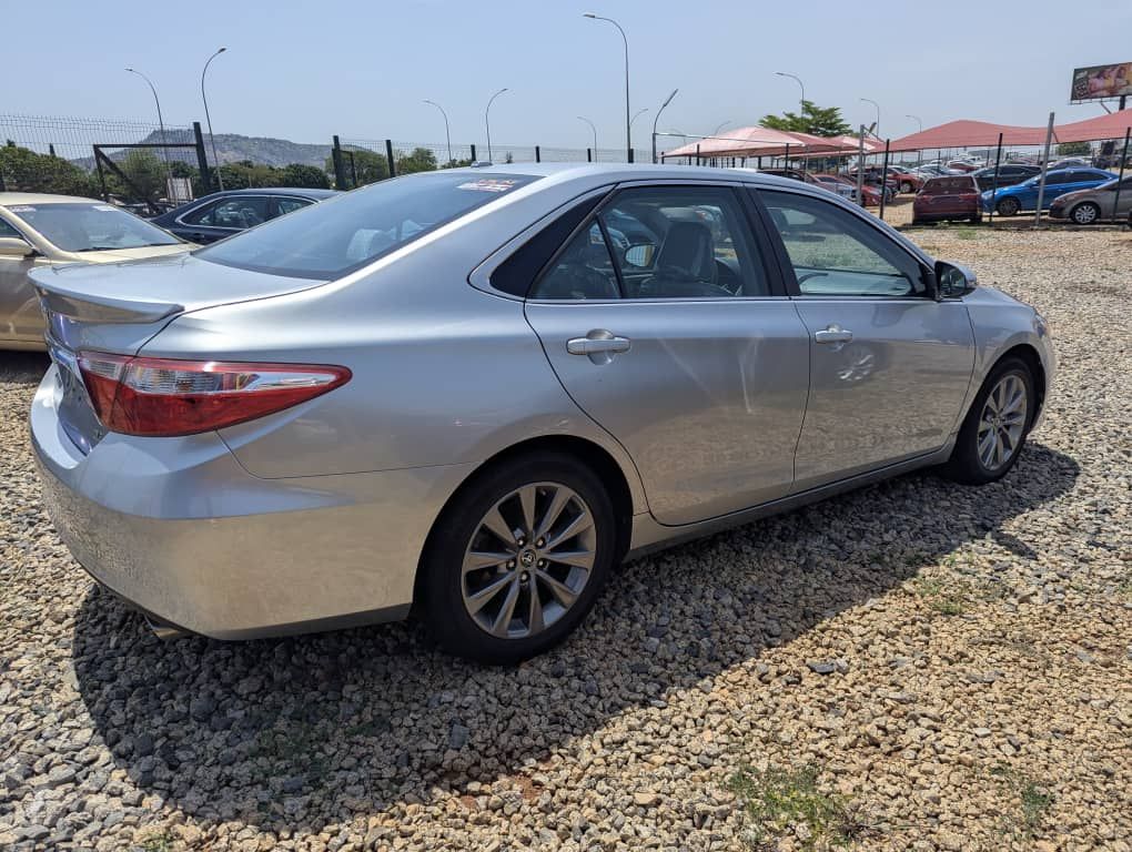 Vehicle - Image 9