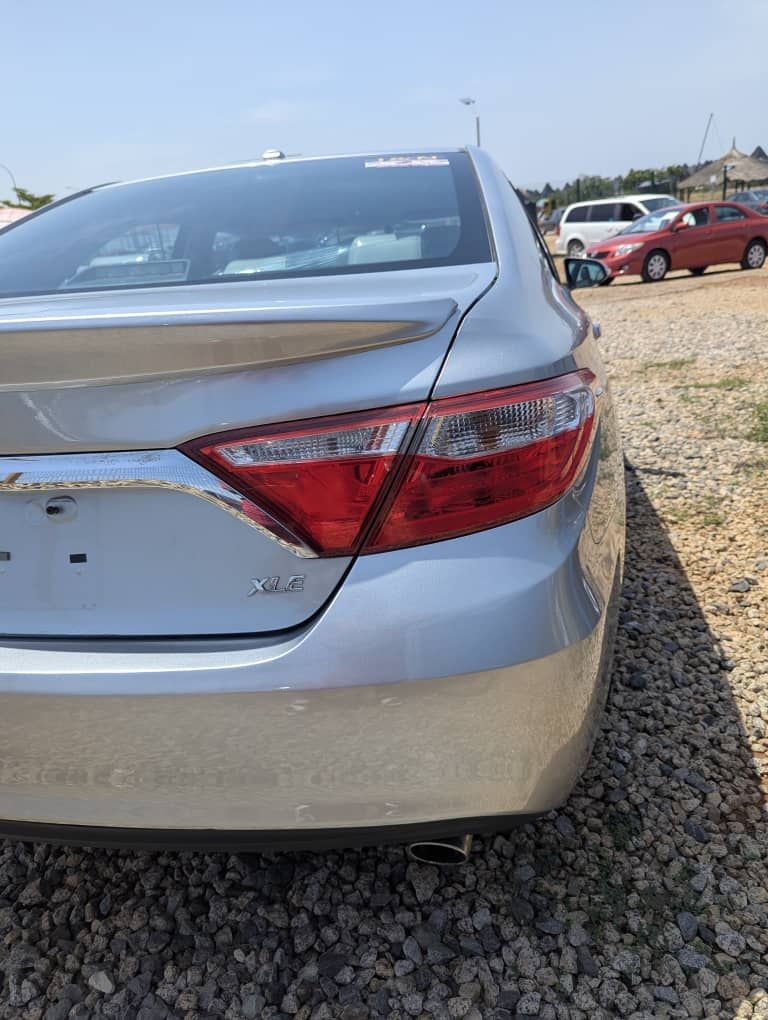 Vehicle - Image 10