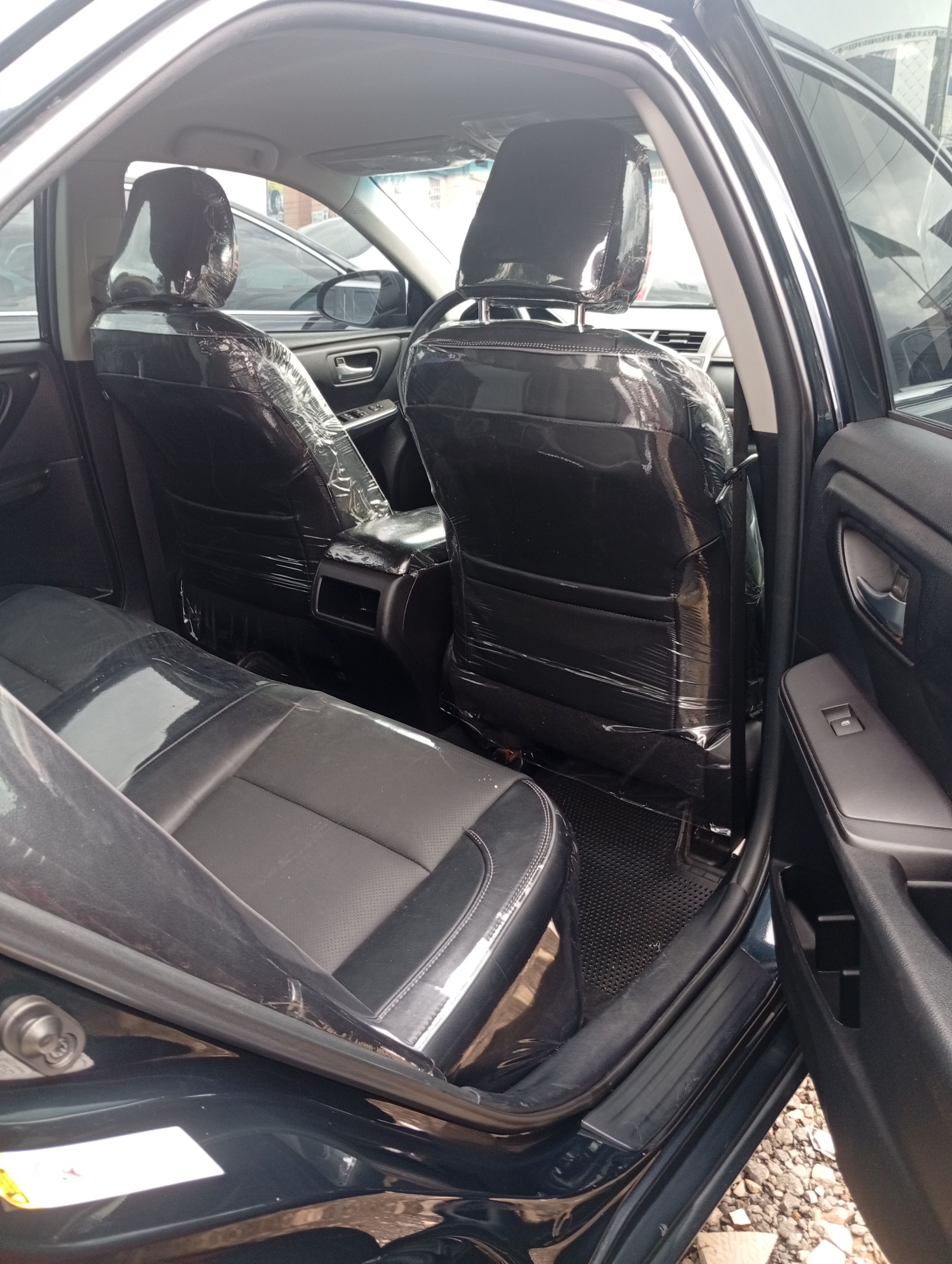 Vehicle - Image 12