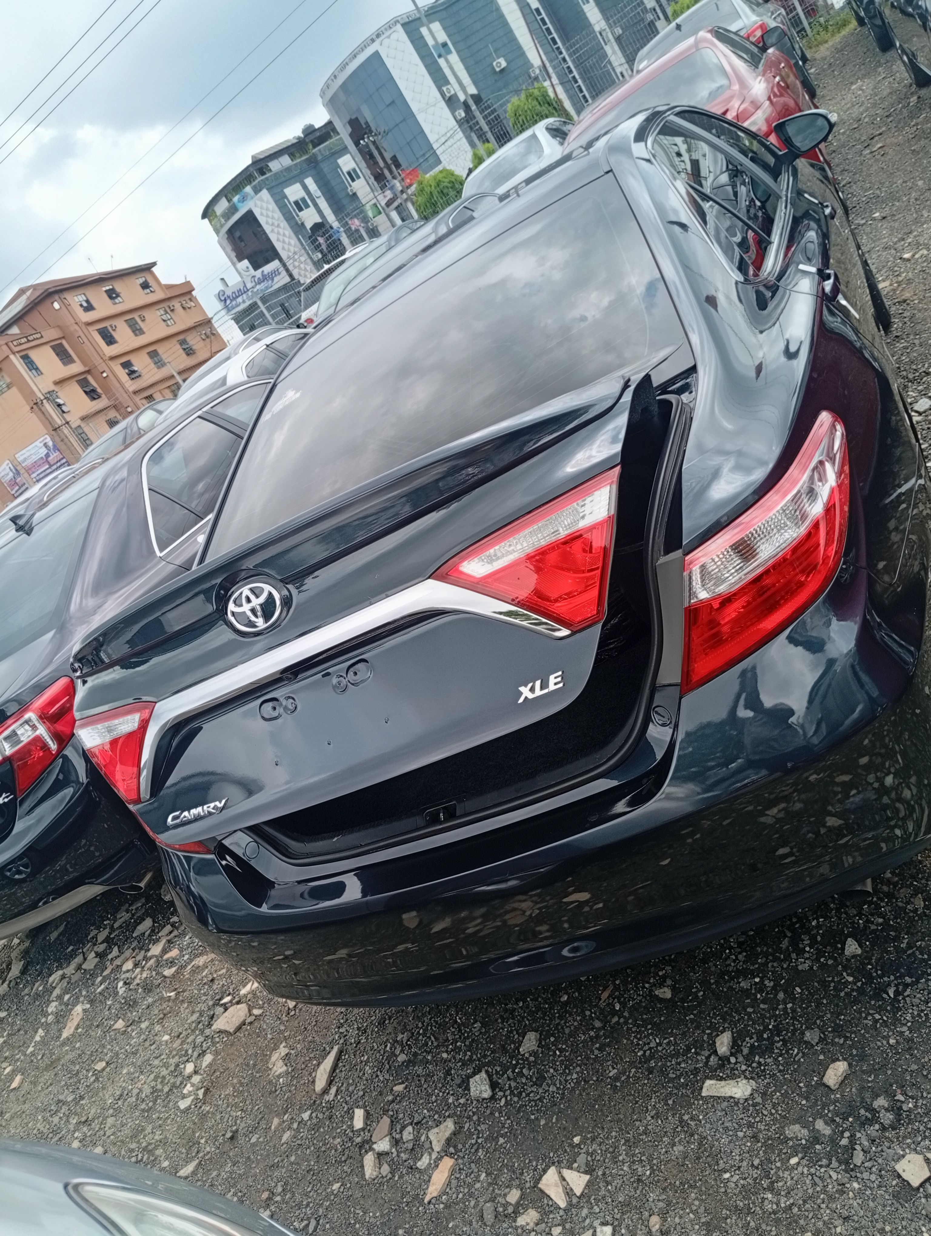 Vehicle - Image 10