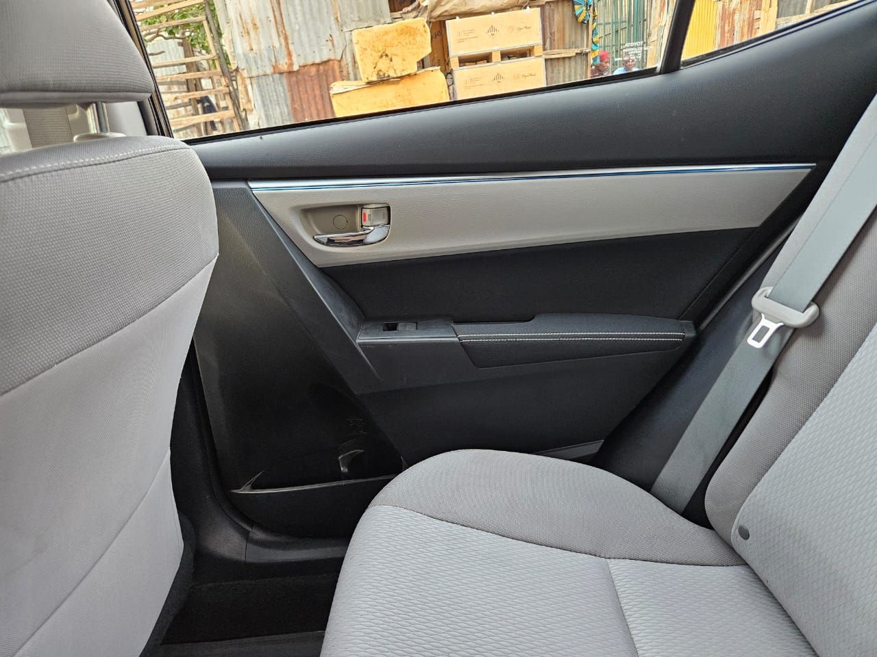 Vehicle - Image 10
