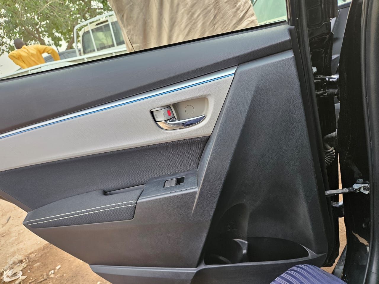 Vehicle - Image 5