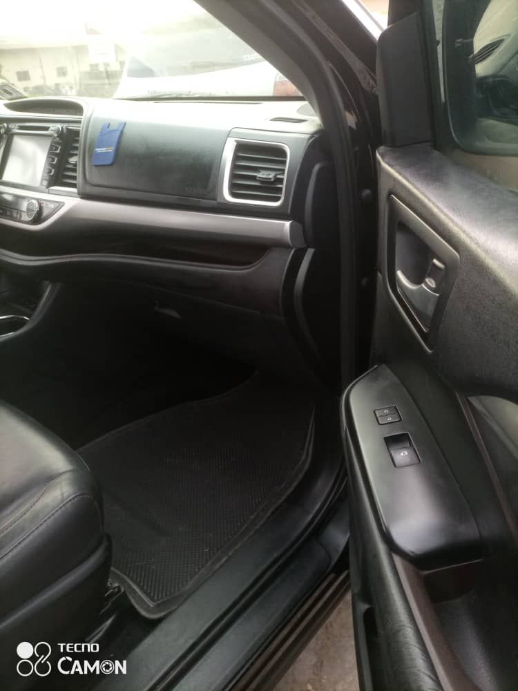 Vehicle - Image 5