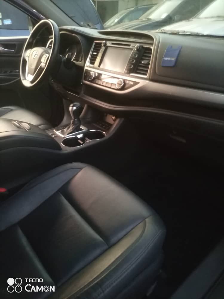 Vehicle - Image 16