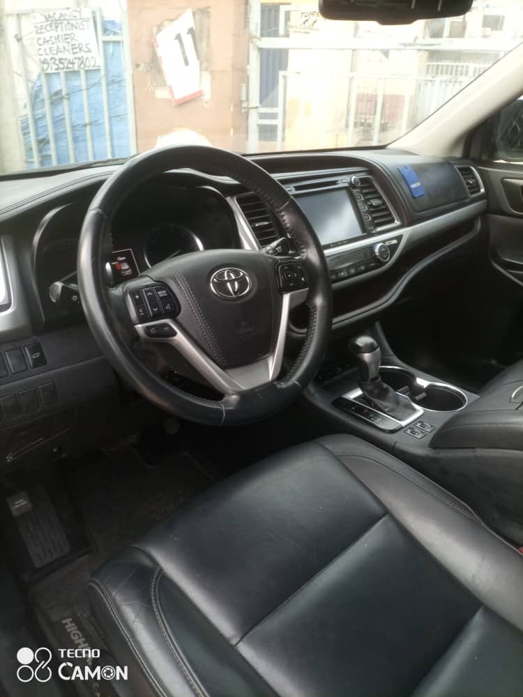 Vehicle - Image 6