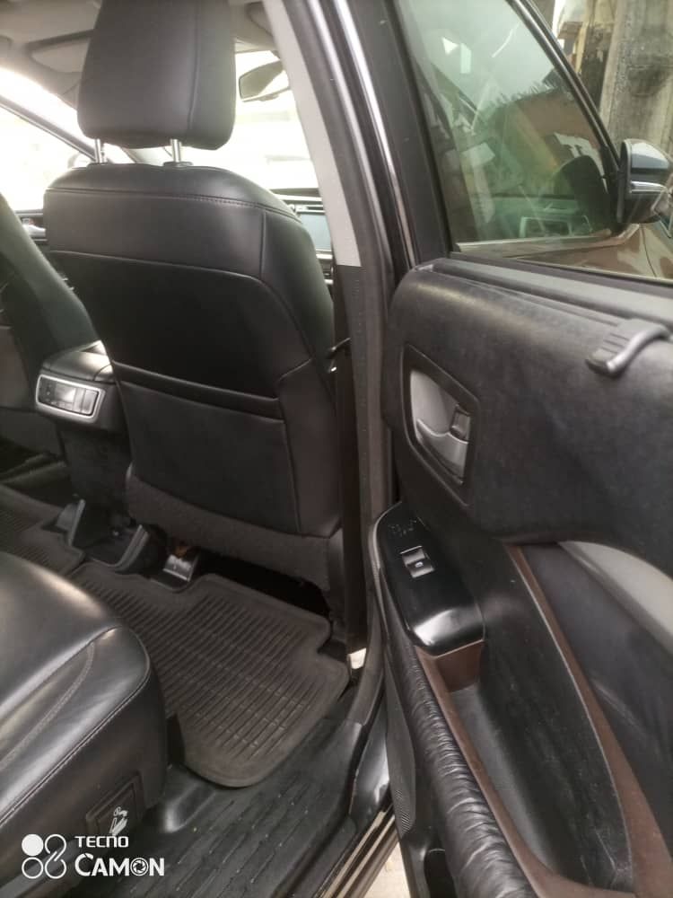 Vehicle - Image 9