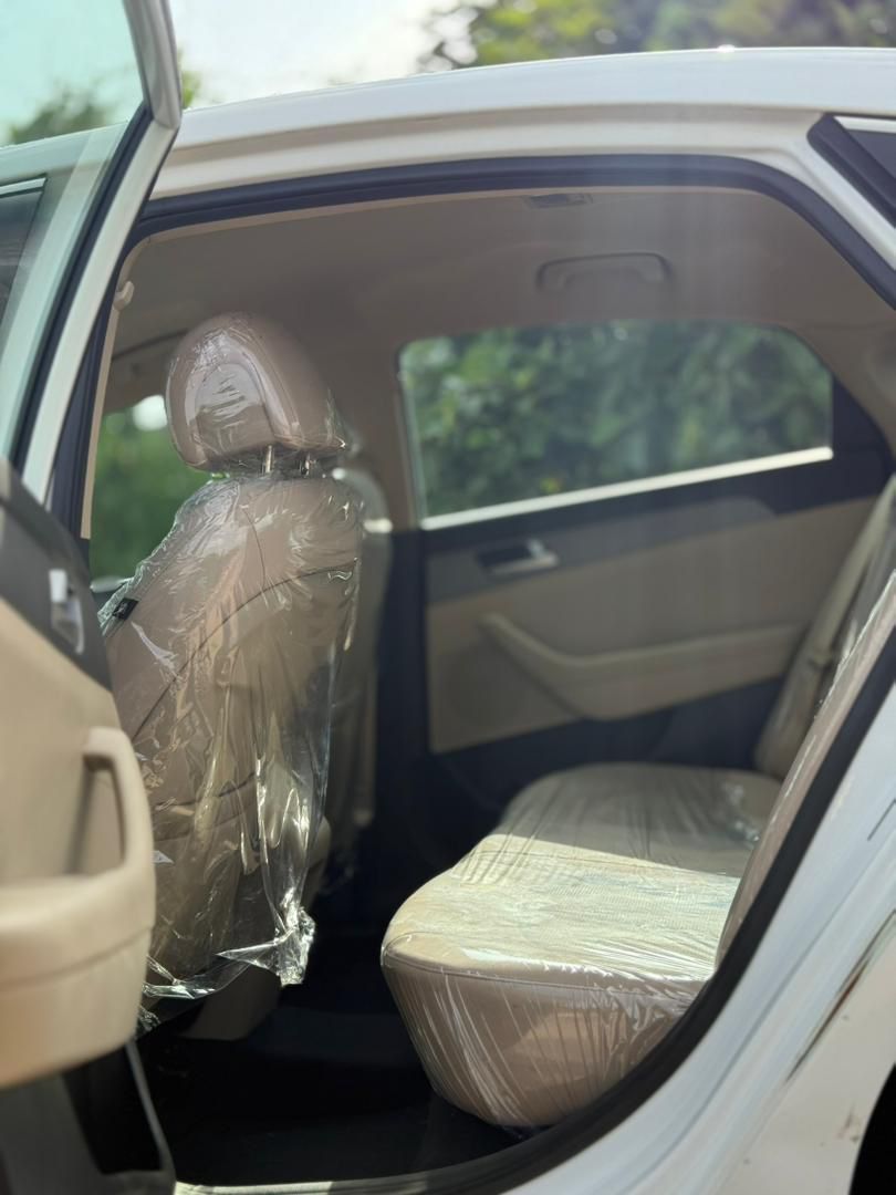 Vehicle - Image 7