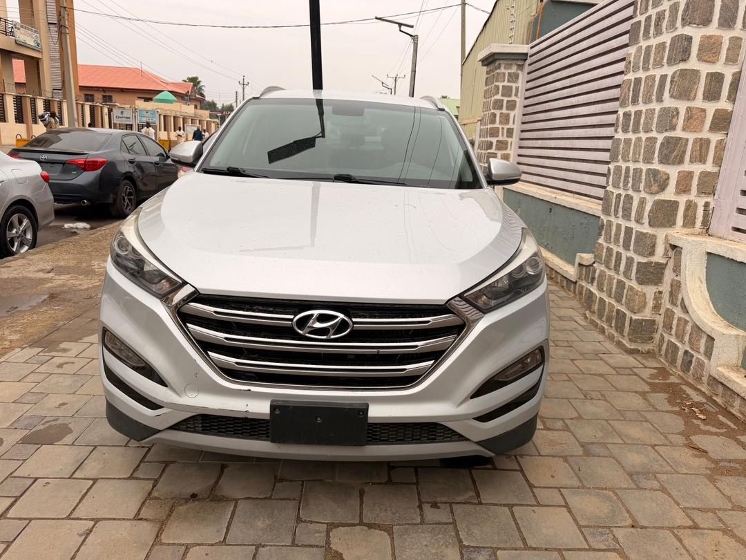 Vehicle - Image 6
