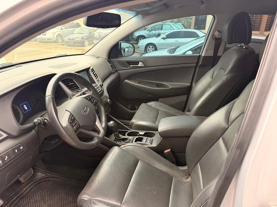 Vehicle - Image 4