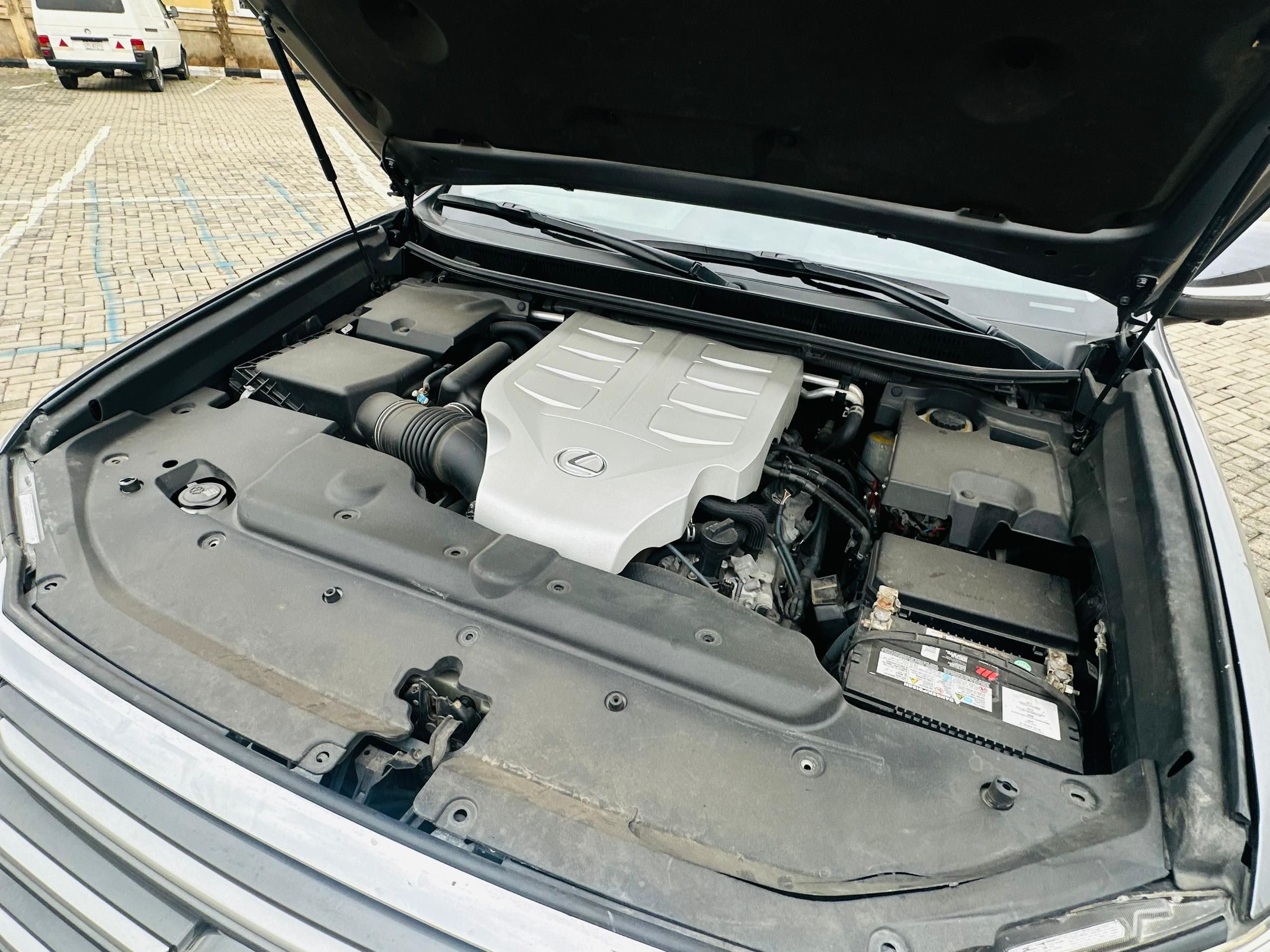 Vehicle - Image 6