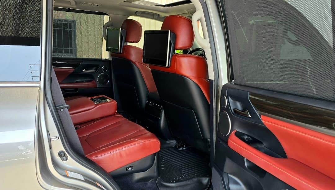 Vehicle - Image 4
