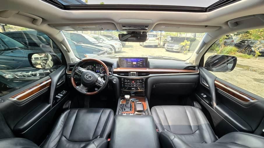 Vehicle - Image 13