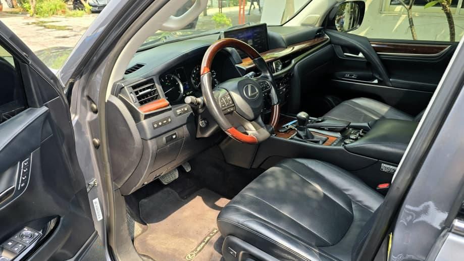 Vehicle - Image 6