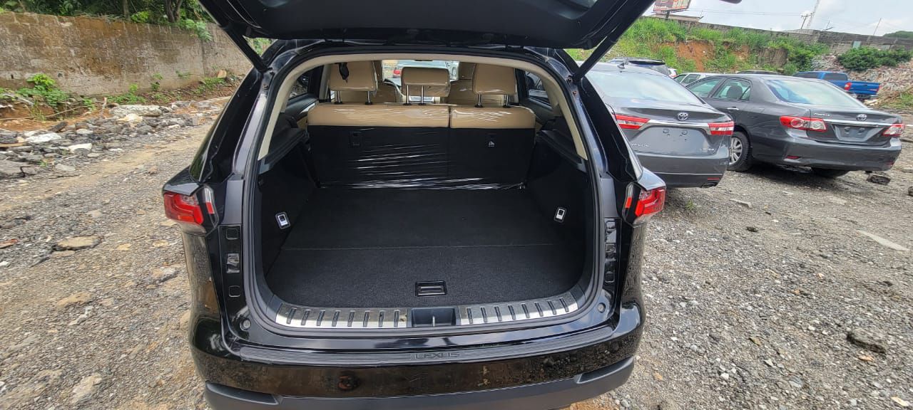Vehicle - Image 19