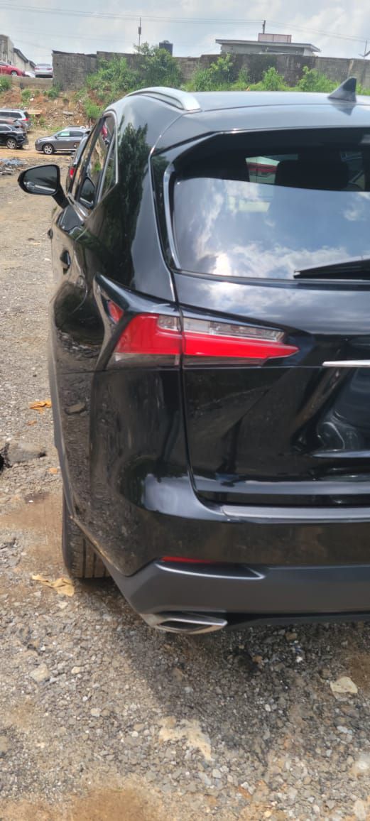 Vehicle - Image 5