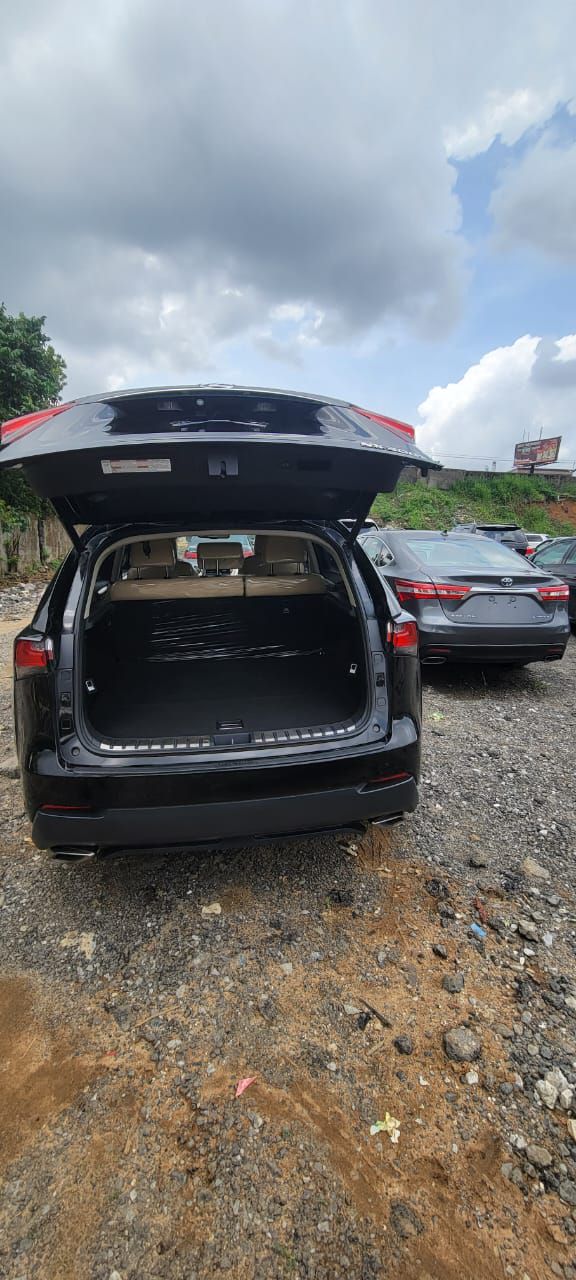 Vehicle - Image 20