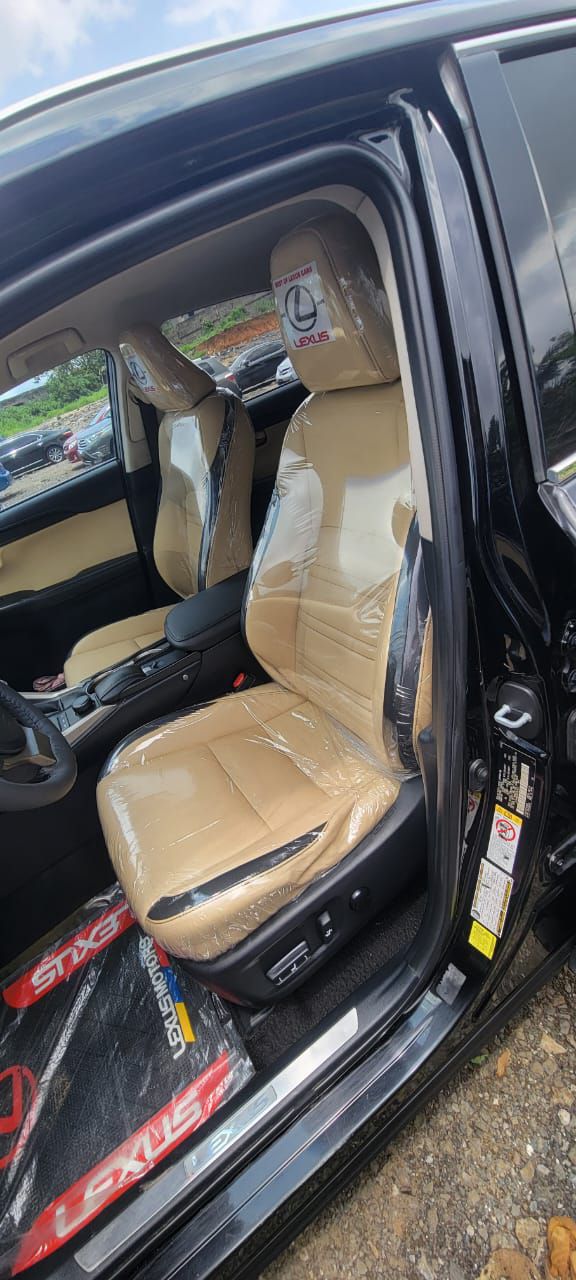 Vehicle - Image 11