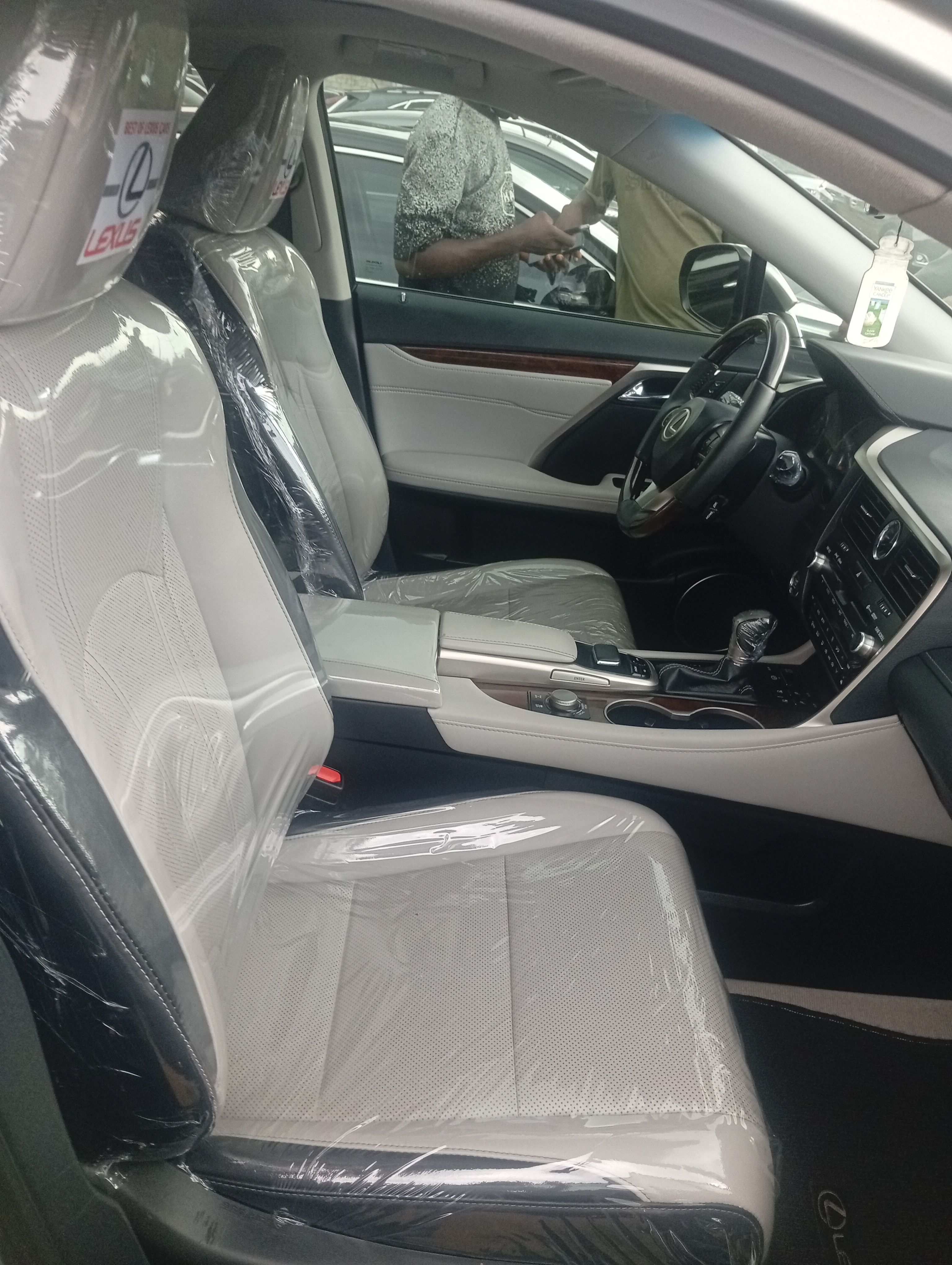 Vehicle - Image 9