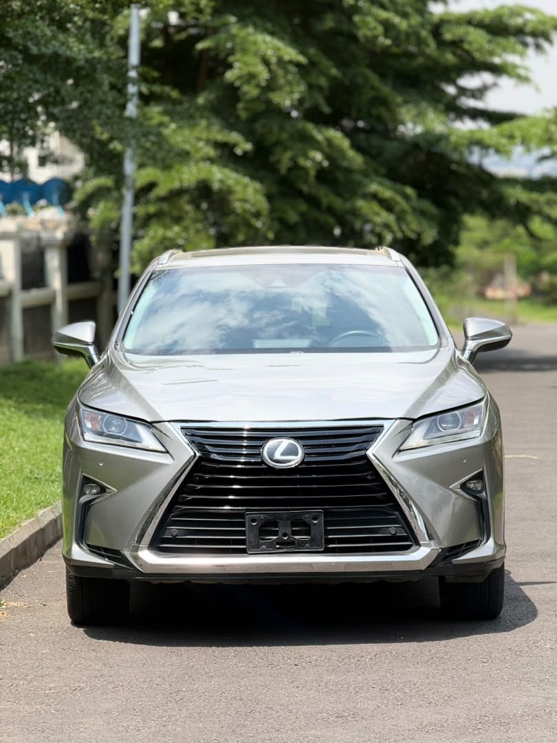 Vehicle - Image 3