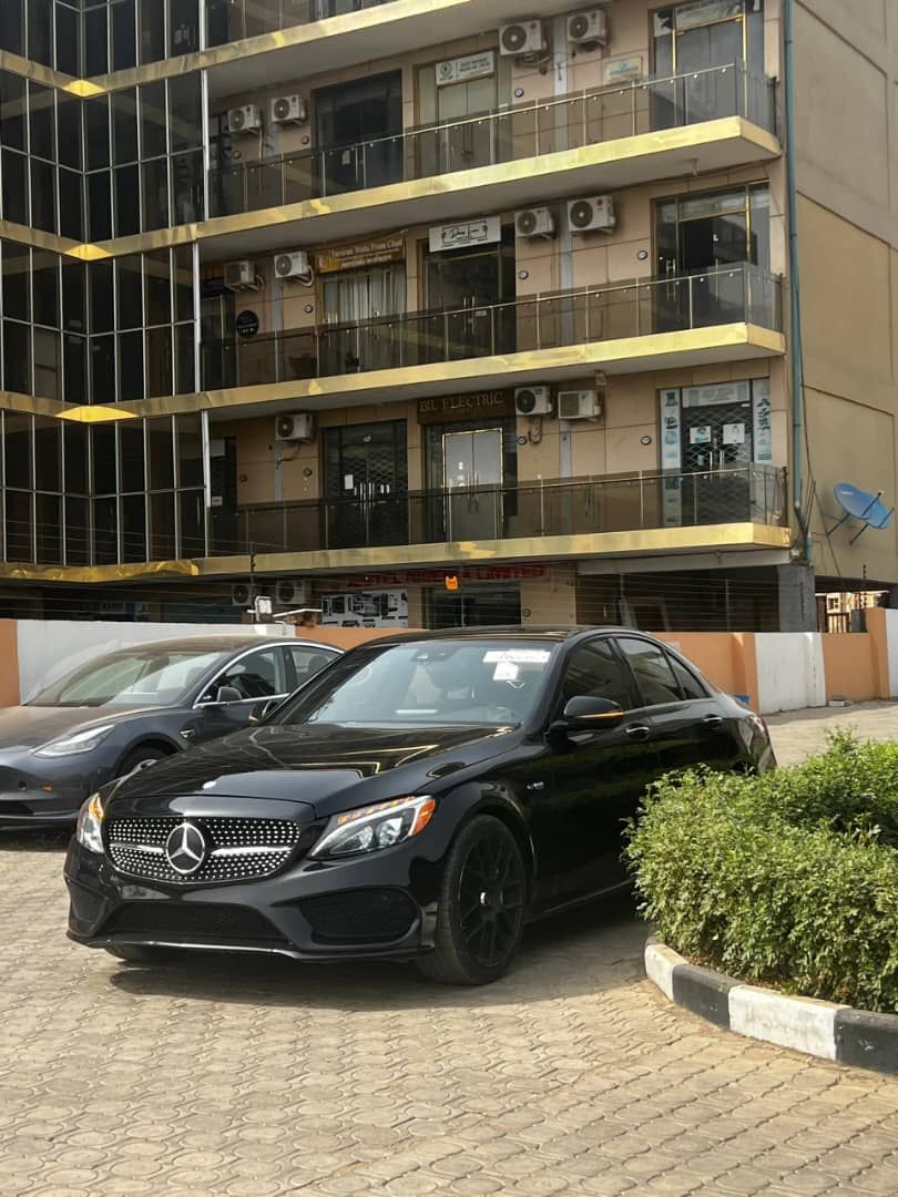 Vehicle - Image 6