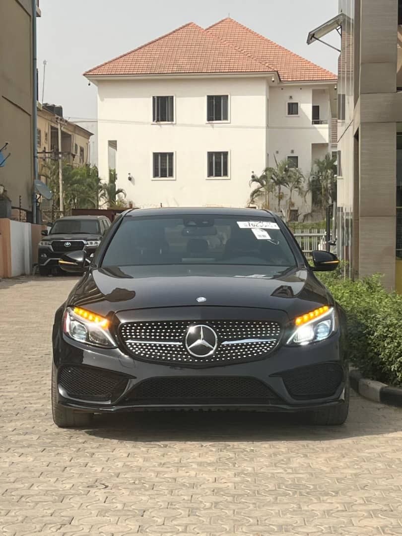 Vehicle - Image 12