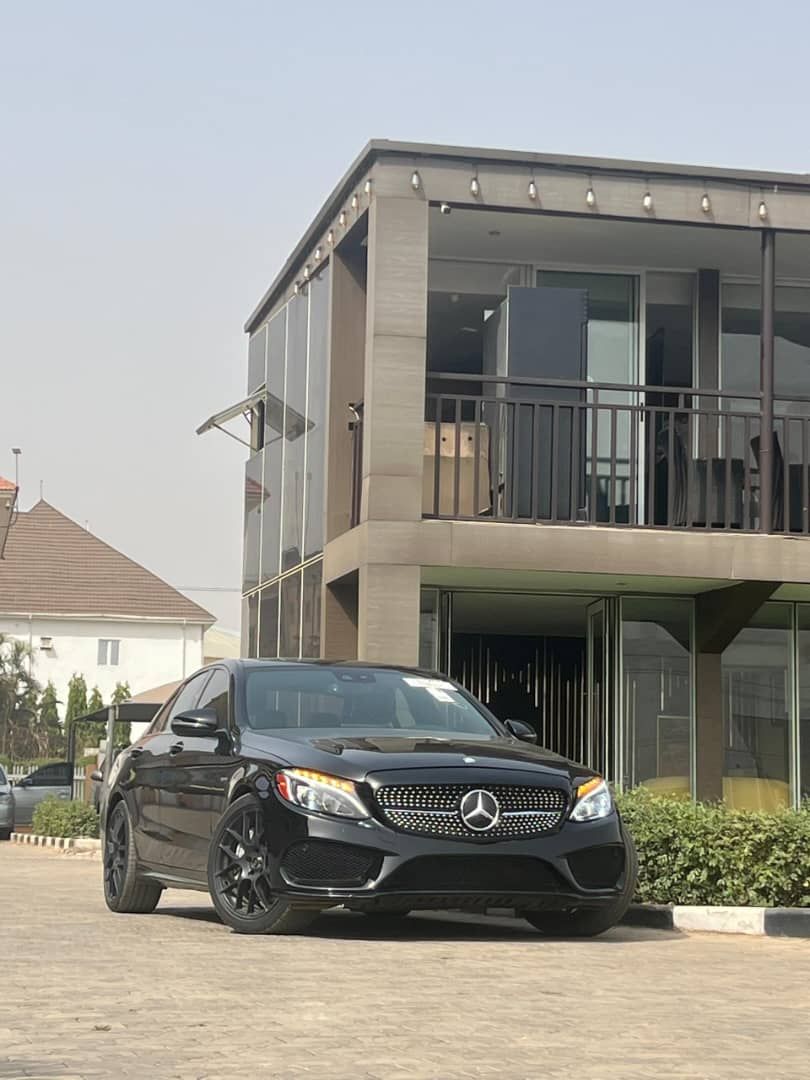 Vehicle - Image 8