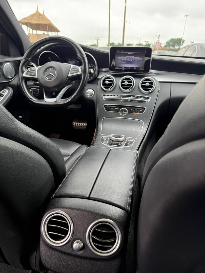 Vehicle - Image 3