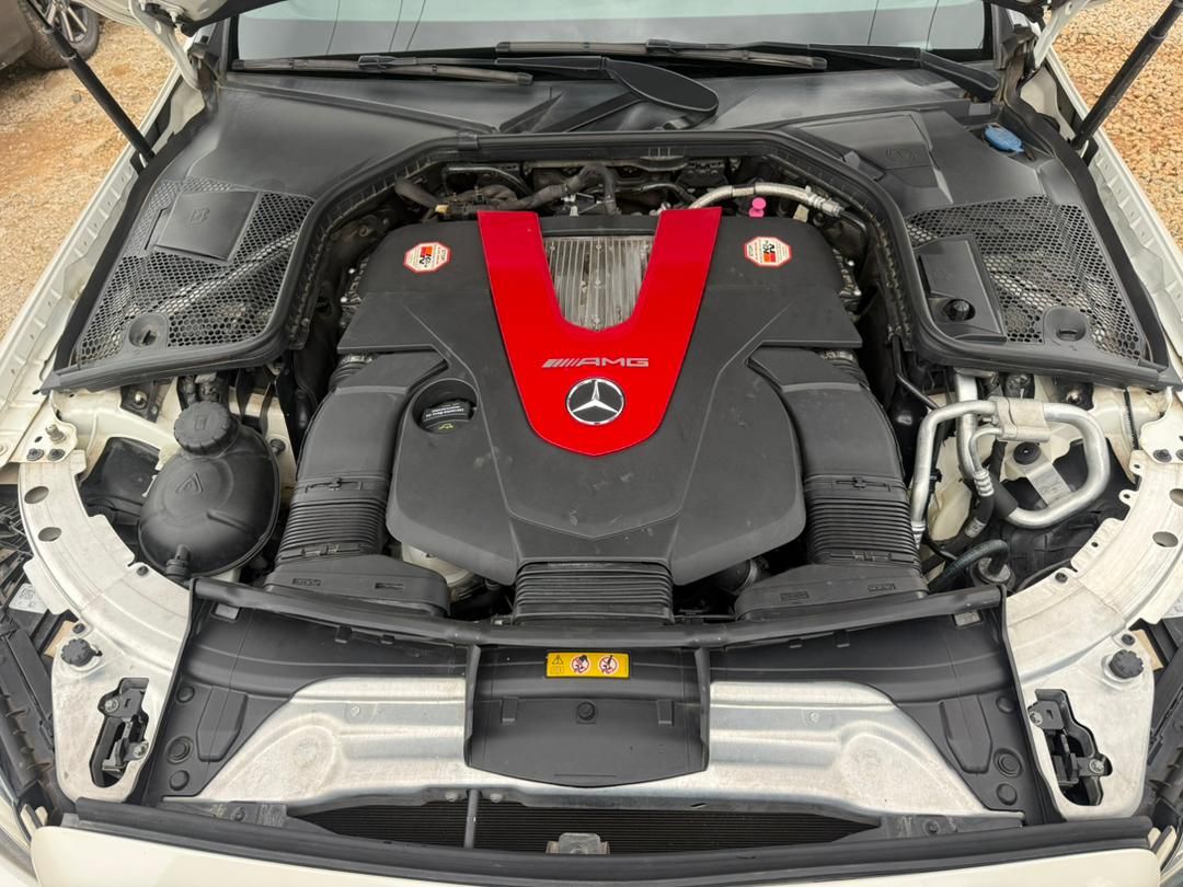Vehicle - Image 9