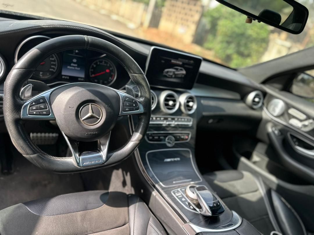 Vehicle - Image 10