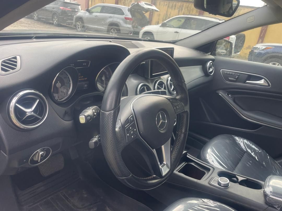 Vehicle - Image 8