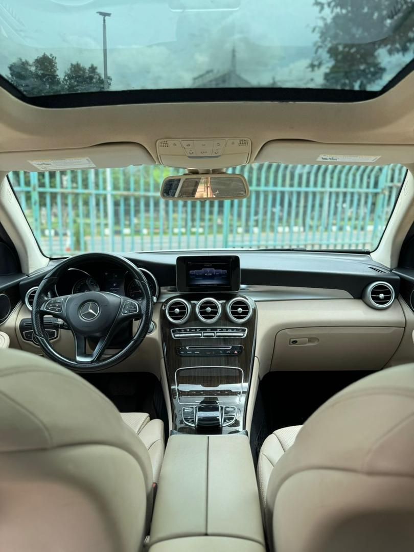Vehicle - Image 4