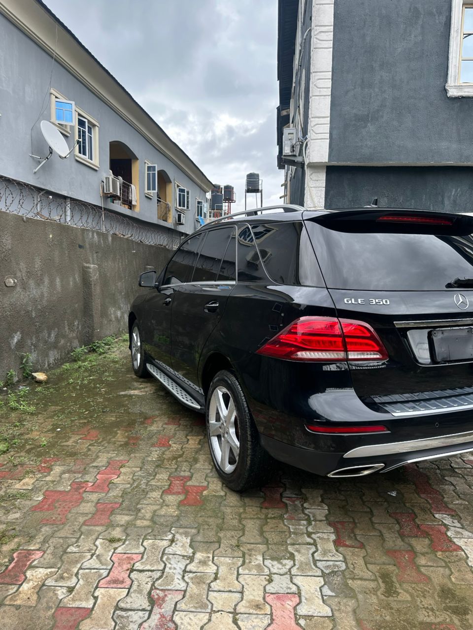 Vehicle - Image 4