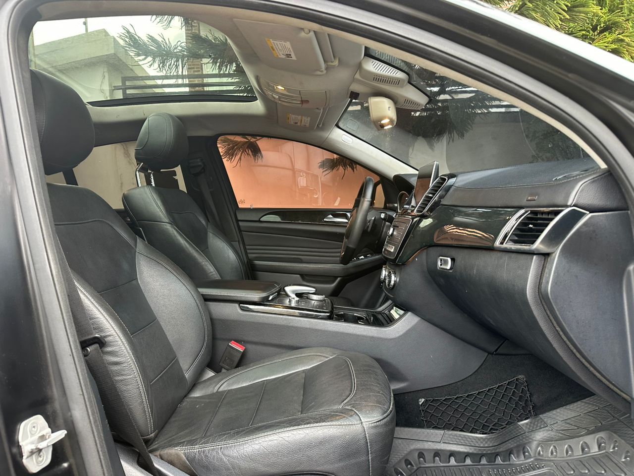 Vehicle - Image 7
