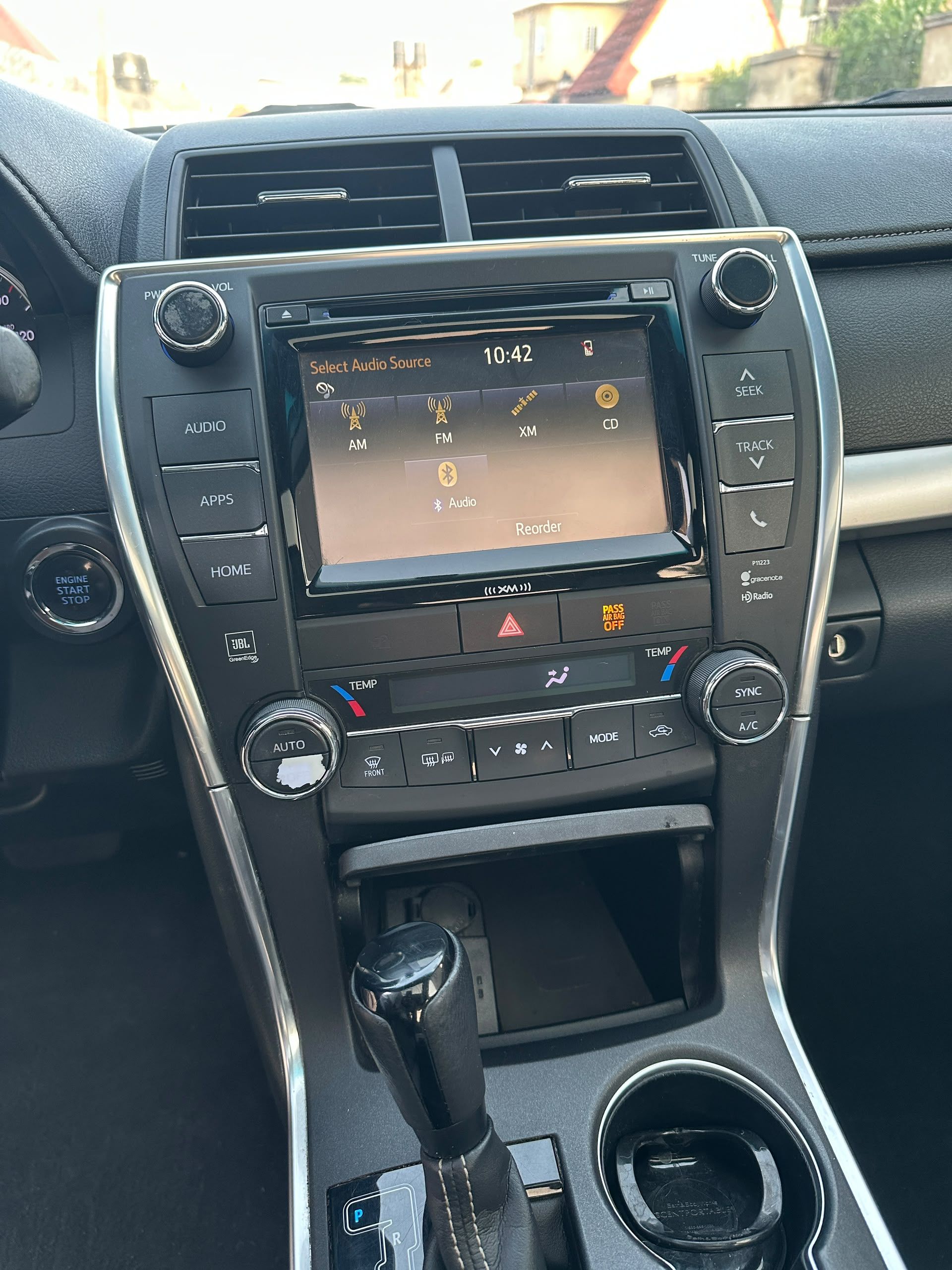 Vehicle - Image 9