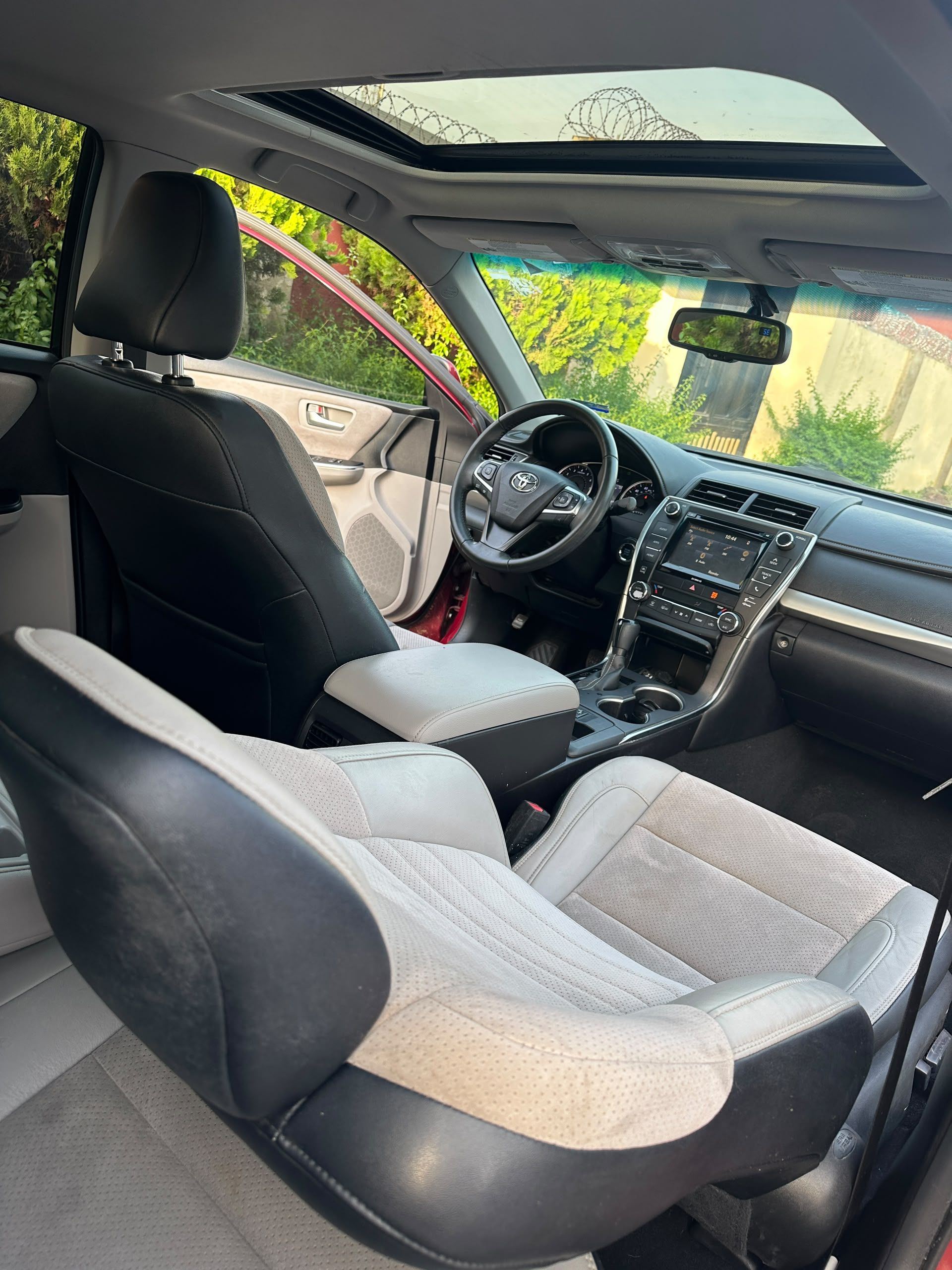 Vehicle - Image 13