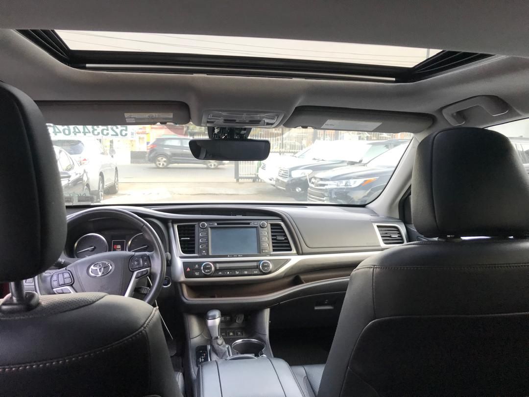 Vehicle - Image 6