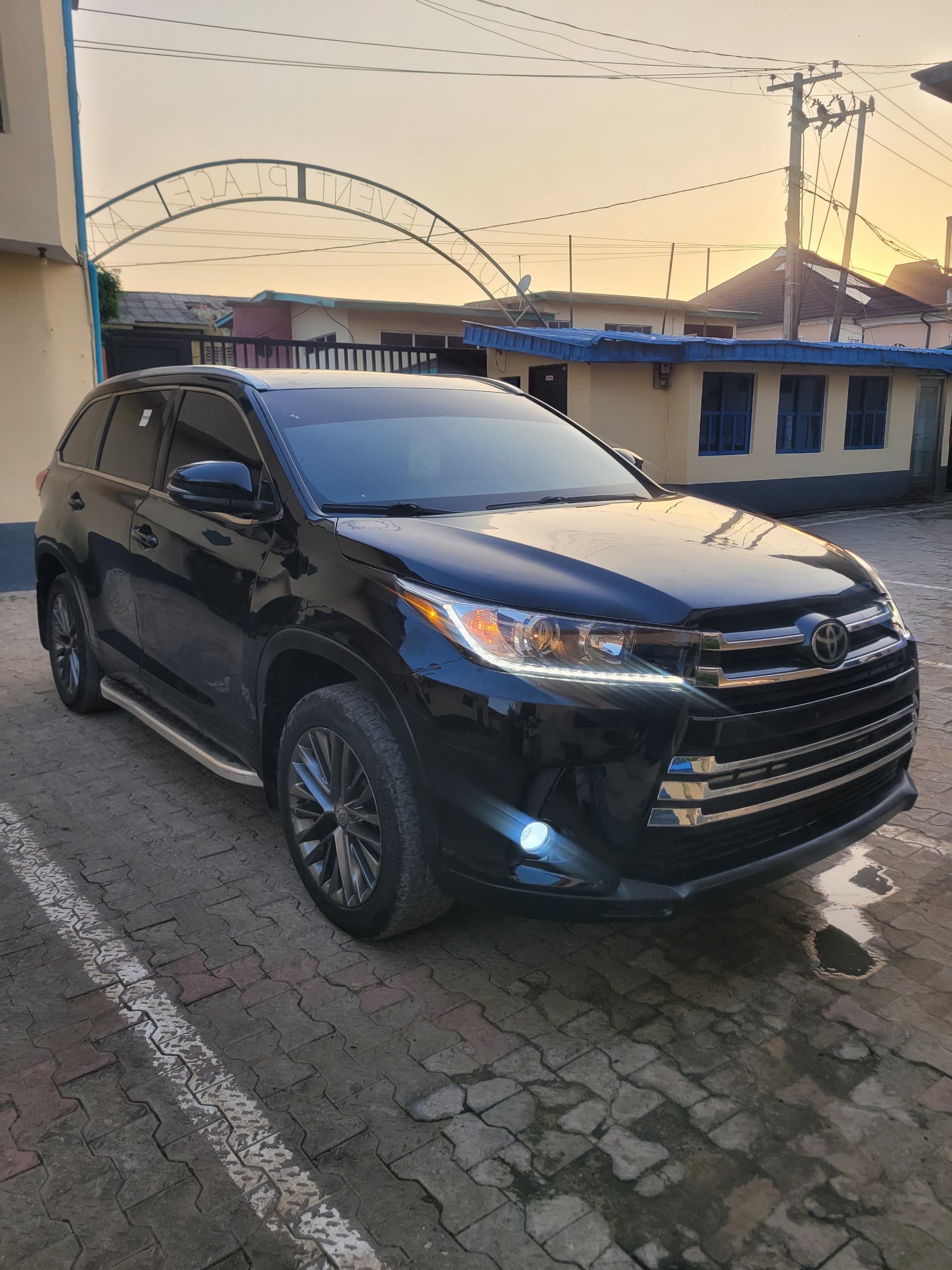 Vehicle - Image 7