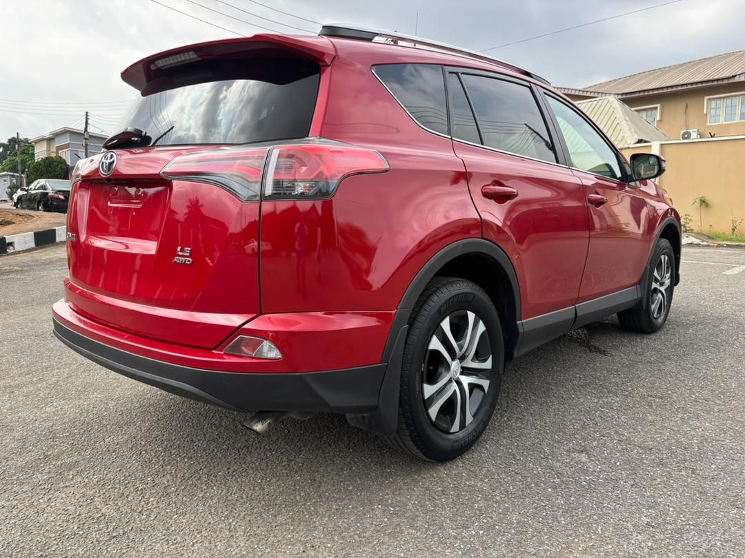 Vehicle - Image 6