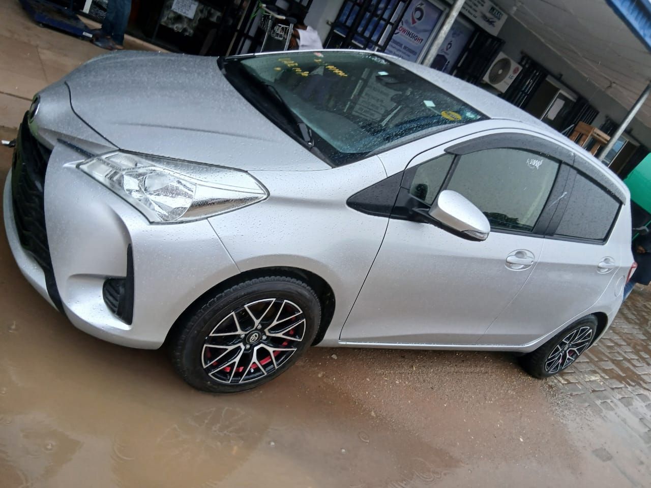 Vehicle - Image 3