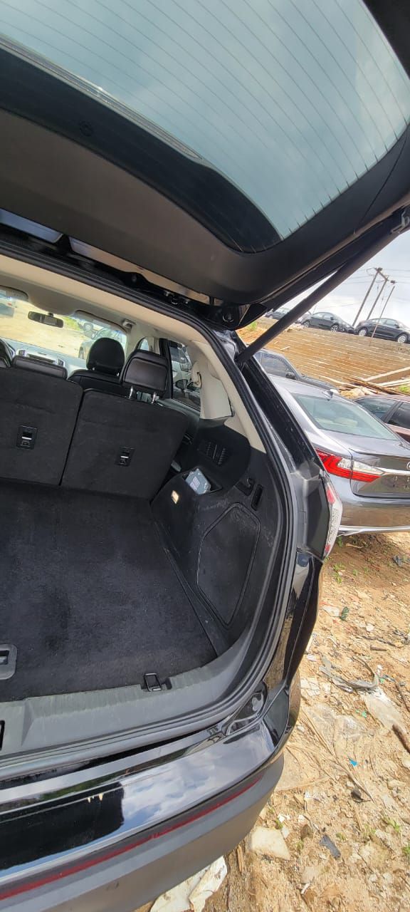 Vehicle - Image 19