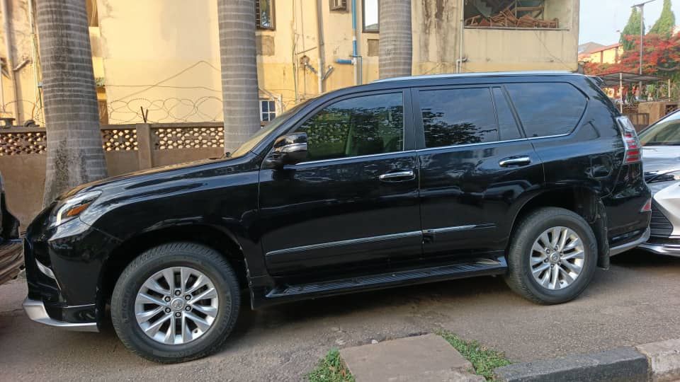Vehicle - Image 11
