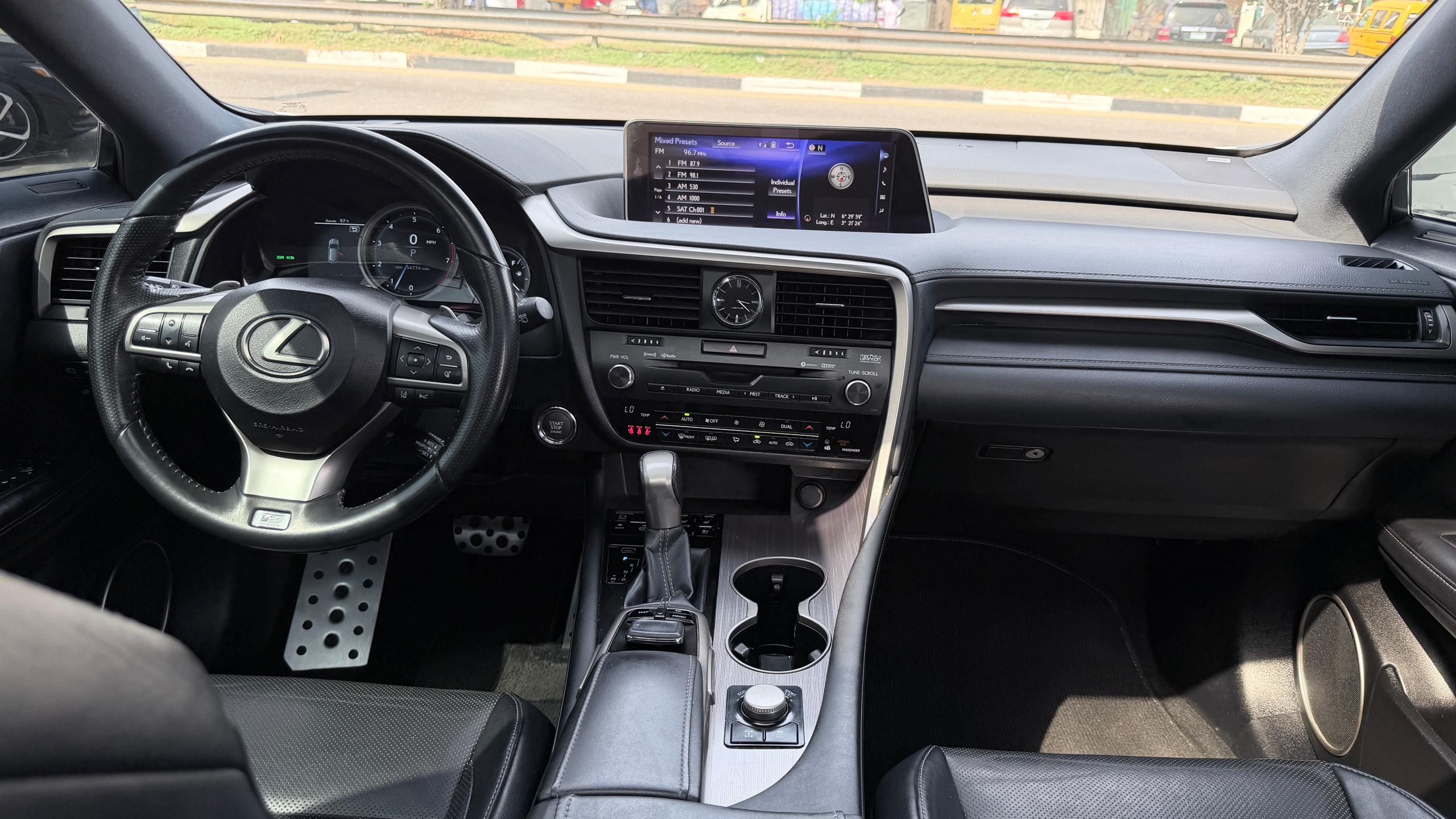 Vehicle - Image 16