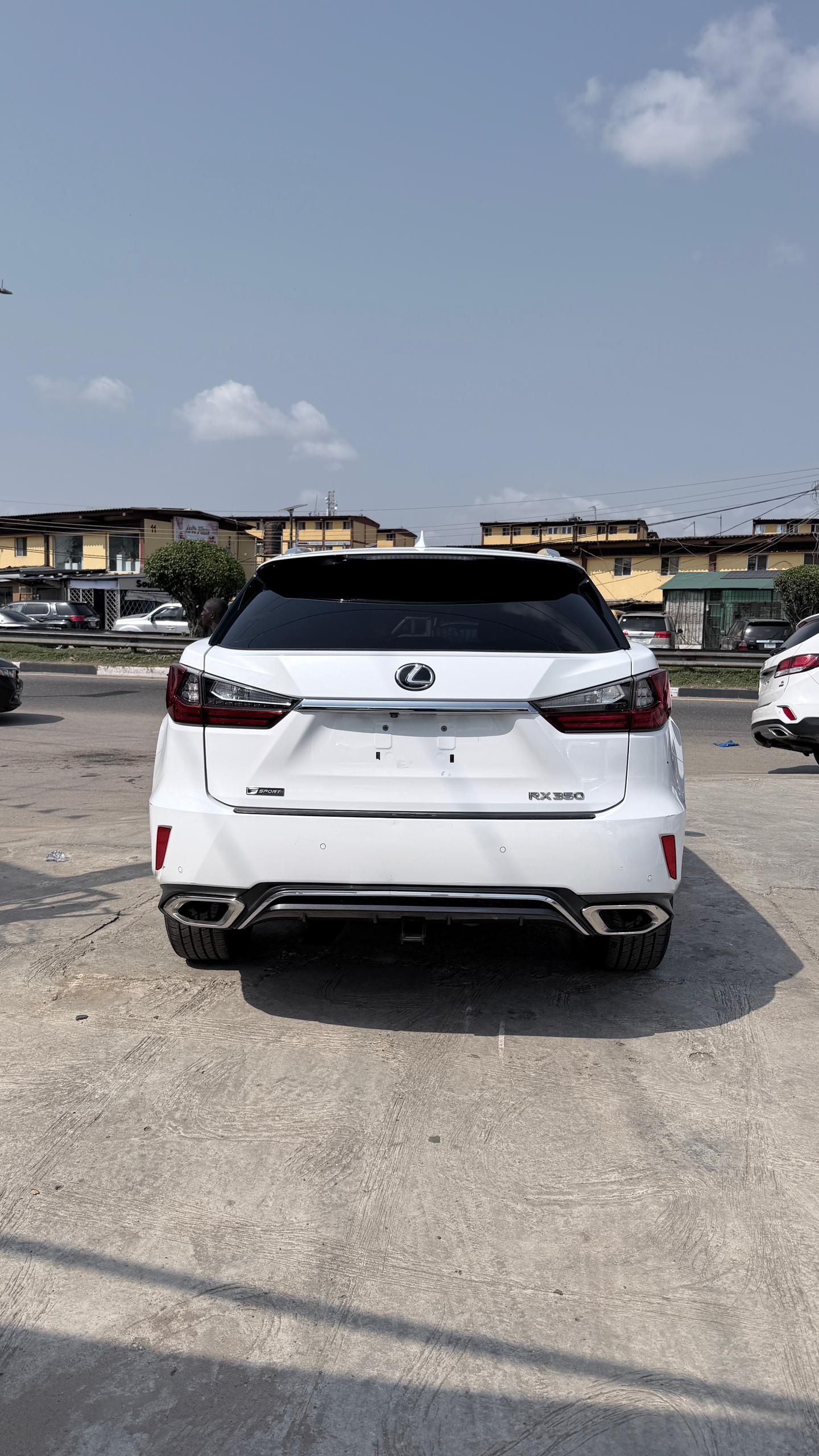 Vehicle - Image 8