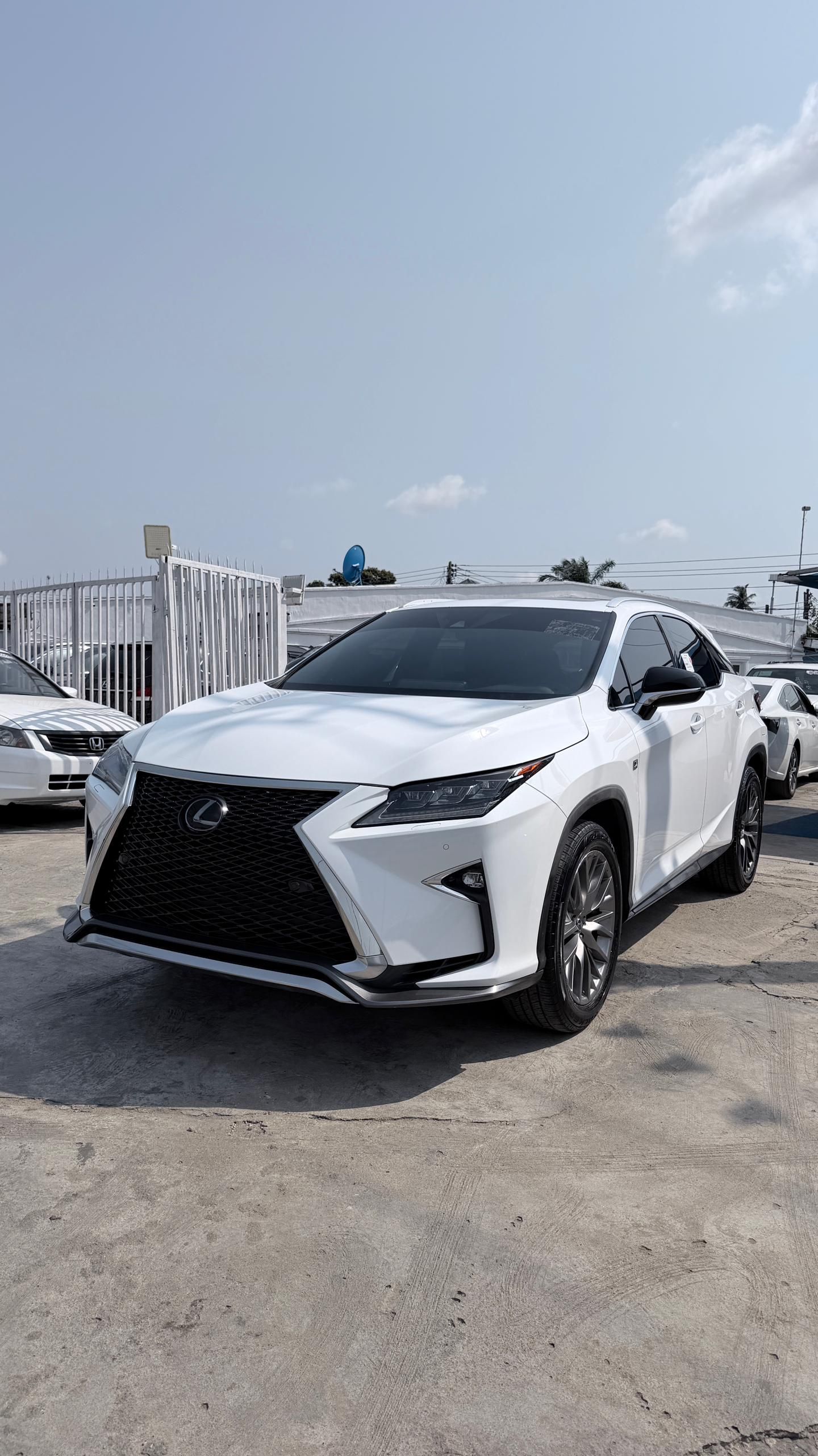 Vehicle - Image 18