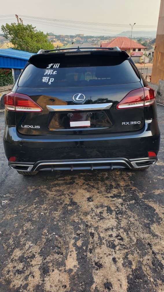 Vehicle - Image 10
